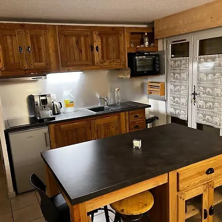 Au Pied Des Pistes 孔布卢